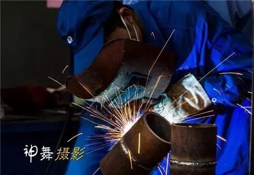 焊花绽放工匠荣光